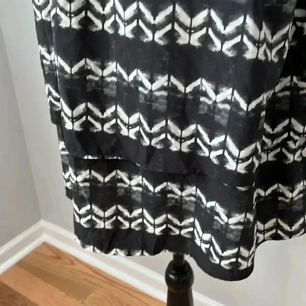 NWT Black and White Merona top - Picture 9 of 10